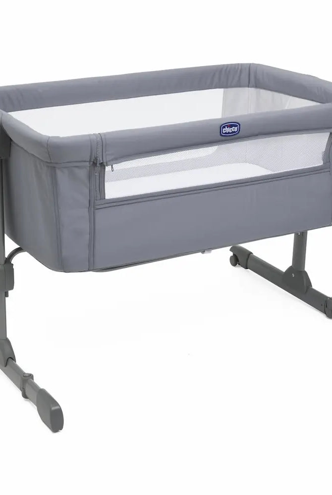 CHICCO Next2Me Essential Bassinet Rental – Front View in Panama – Baby Gear Rentals Panama